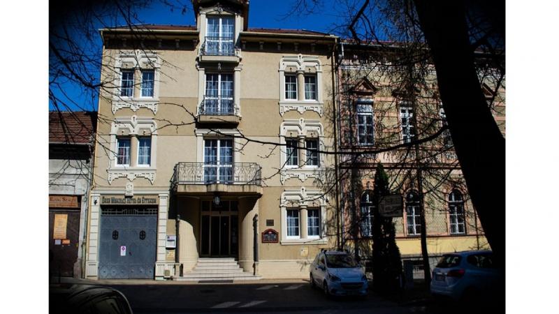 Miskolc szívében található az Öreg Miskolcz Hotel & Étterem, ahol a múlt és a jelen találkozik. A szálloda elegáns környezete és a hagyományos ízekkel teli étterem garantálja a vendégek felejthetetlen élményeit. Fedezd fel a hely varázsát, ahol a vendégsz