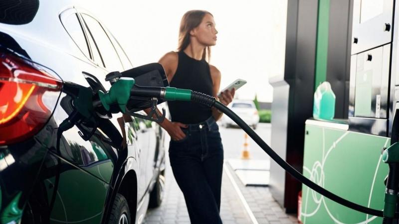 Újra felfelé ívelnek az üzemanyagárak – felfedjük, hol tudsz még kedvező áron tankolni Heves megyében!