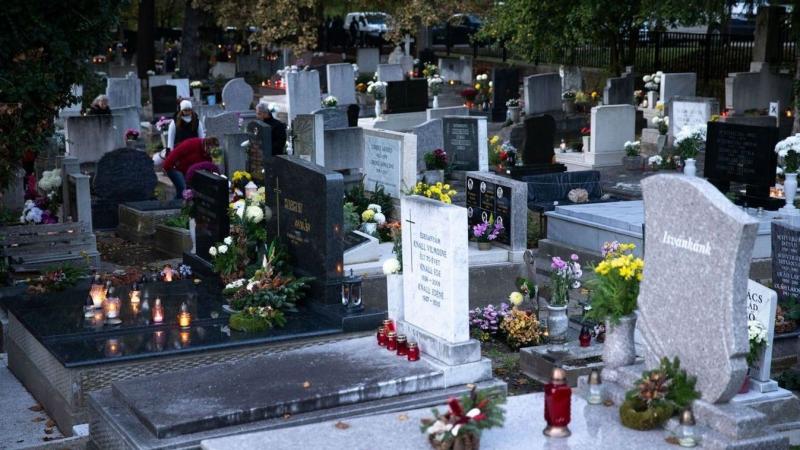 Fontos forgalmi változások Mindenszentekkor az Oroszlányi temető környékén

Mindenszentek ünnepe közeledtével figyelmeztetjük a lakosságot, hogy az Oroszlányi temető környékén jelentős forgalmi változások lépnek életbe. Az ünnepi időszakban megnövekedett 