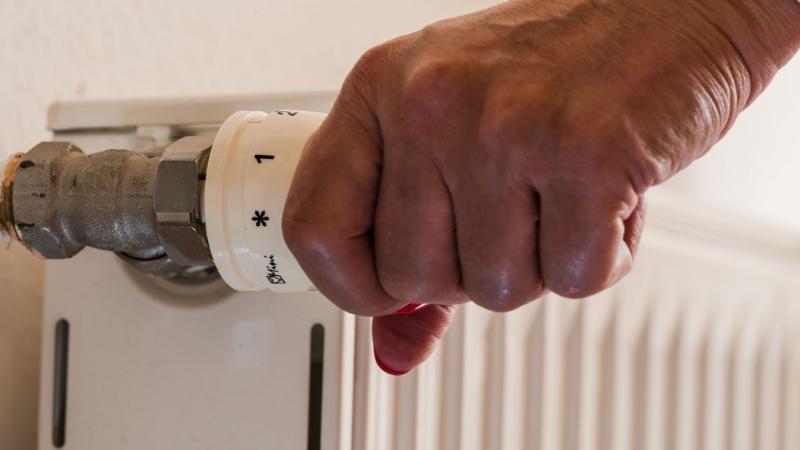 Brüsszel számára a rezsicsökkentés problémája abban rejlik, hogy az orosz energiaforrások elengedhetetlenek a rendszer működtetéséhez.