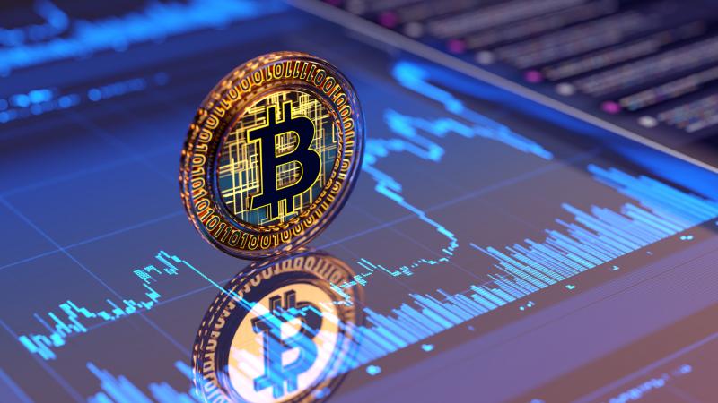 Pakisztánban a megújuló energiaforrások túltermelése lehetőséget teremt arra, hogy a felesleges áramot bitcoin bányászására fordítsák. Ez egy kreatív megoldás a villamosenergia-felesleg hasznosítására, miközben a kriptovaluta világában is teret nyernek.