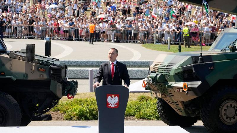 A lengyel elnök megakadályozza az ukránok jogainak érvényesülését, miközben a múlt véres eseményeit idézi fel.