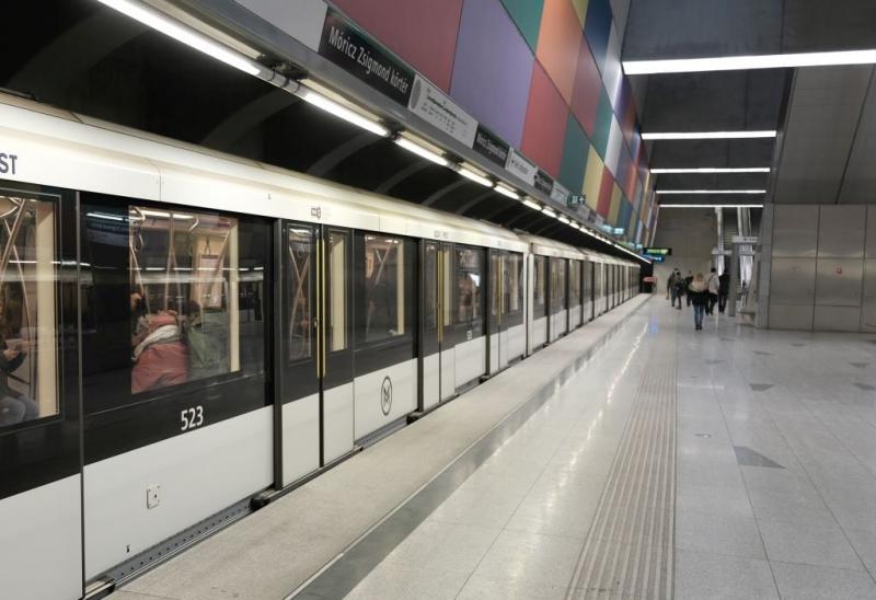 Budapesten egy jelentős fejlesztés veszi kezdetét, ugyanis a kormány bejelentette, hogy meghosszabbítják az egyik metróvonalat. Ez a nagyszabású projekt nemcsak a közlekedési lehetőségeket bővíti, hanem várhatóan pozitív hatással lesz a város fejlődésére 