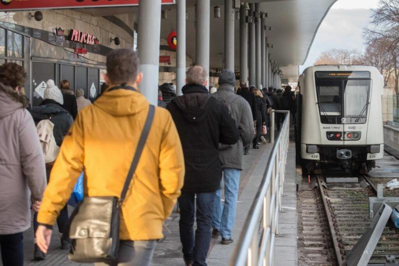 A hét második felében módosul a 2-es metró közlekedési rendje.