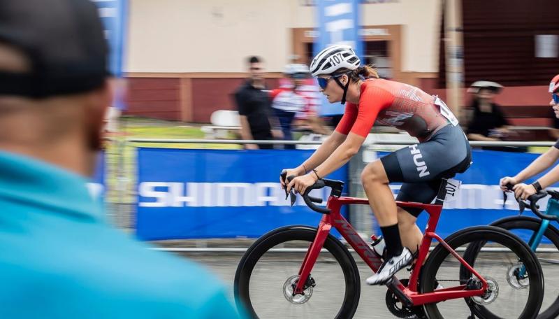 Zsankó Petra a 27. helyen végzett az időfutam versenysorozatban az Európa-bajnokságon, míg Reusser negyedik alkalommal hódította el az aranyérmet. | M4 Sport