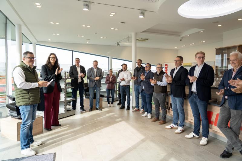 Az AXIÁL Landtechnik GmbH ünnepélyesen megnyitotta kapuit, ezzel új fejezetet kezdetét vette a magyar mezőgazdaság világában.