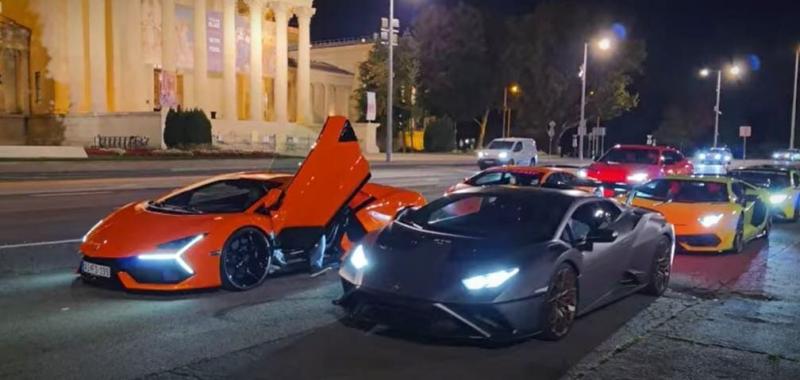 Egy különleges este történt a Hősök terén, ahol tucatnyi lenyűgöző magyar Lamborghini gyűlt össze. A látványos autók és a motorok zúgása varázslatos hangulatot teremtett, amelyet egy videó is megörökített.