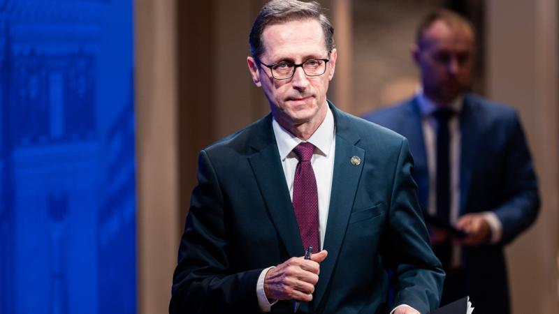 Hamarosan érkezik Varga Mihály bejelentése a kamatdöntésről.