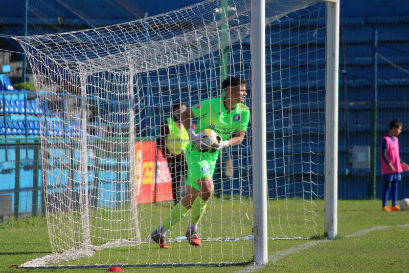 Elsőként csendült meg a helyi háló - de kit érdekel?