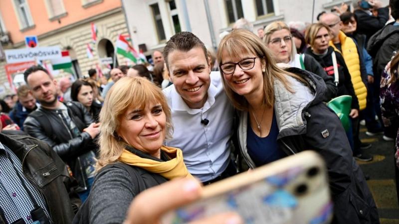 A Tisza Párt védelmére van szükség az idősek számára, hiszen nyugdíjuk komoly veszélybe kerülhet. Nézd meg a videót, hogy többet megtudhass a helyzetről és a lehetséges megoldásokról!